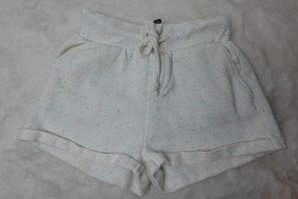 Chic Beach Riot White Shorts Perfect for Sunny Days! size medium